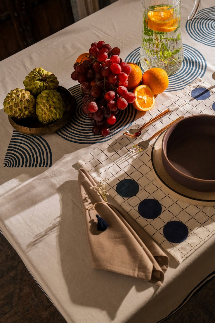 Mukammal Table Cover