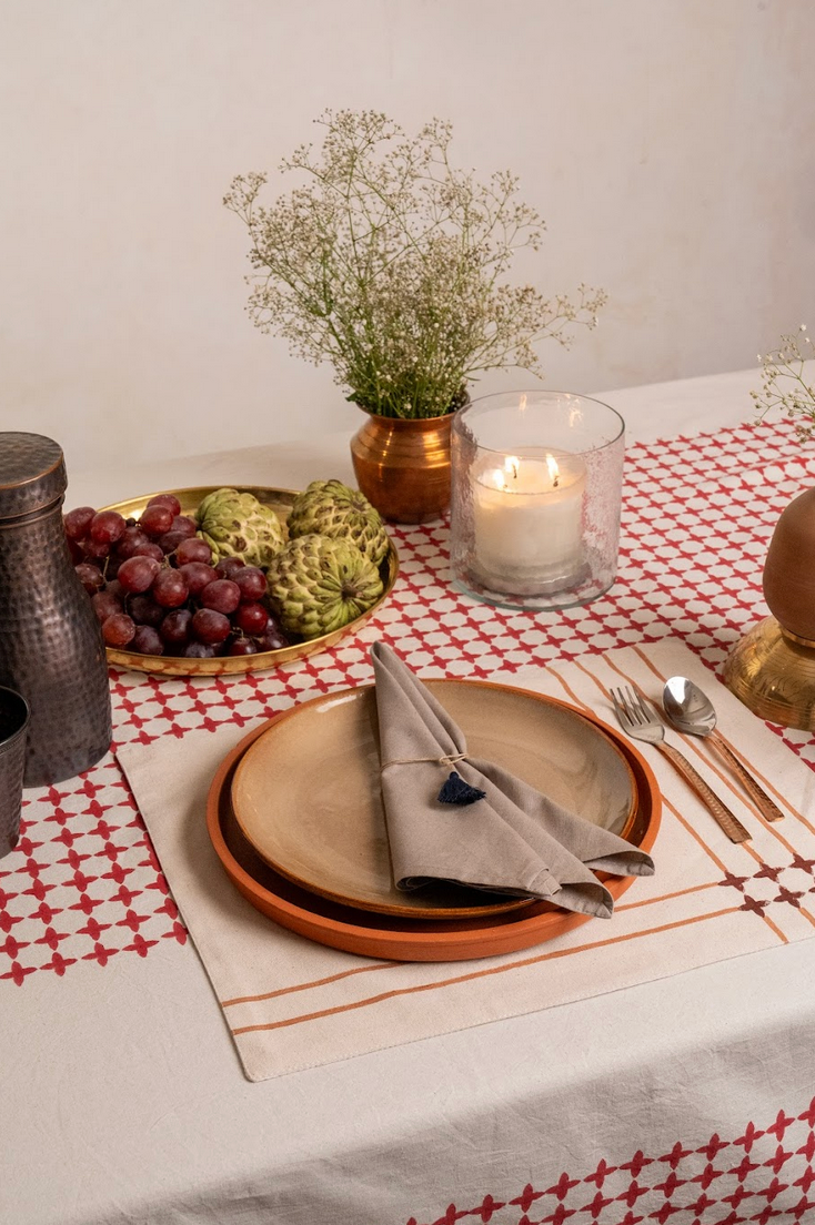 Roozan Table Cover